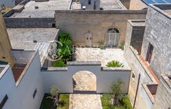 Giuggianello, Apulia 73030