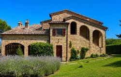 Fratte Rosa, Marche 61040