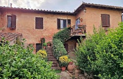 Siena, Tuscany 53100