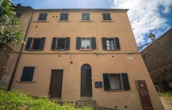 Volterra, Tuscany 56048