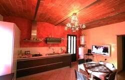 Guazzino, Tuscany 53048