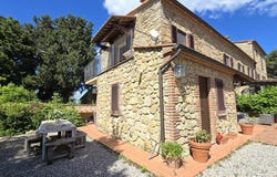 Volterra, Tuscany 56048