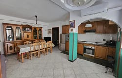 Collesano, Sicily 90016