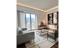 Como, Lombardy 22100