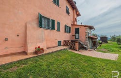 Pescaglia, Tuscany 55060