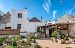 Alberobello, Apulia 70011