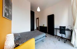 Piazza Trento e Trieste, Bologna, Emilia-Romagna 40137