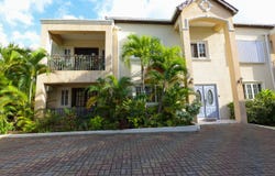 19 GARDEN CLOSE unit: 5, Kingston 8, St. Andrew