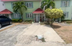 16 EAST MOUNTAIN PRIDE, KING, Kingston 6, St. Andrew