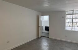 4 AVESBURY AVE, Kingston 6, St. Andrew