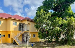 32 HARRIS GLADES, Four Paths, Clarendon