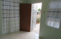 40 A UPPER WATERLOO ROAD unit: 1, Kingston 10, St. Andrew