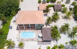 South Side West, Cayman Brac Centr, Cayman Brac