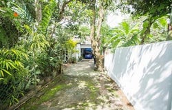 Ekamuthu Mawatha, Thalangama North, Colombo, Colombo District 10120