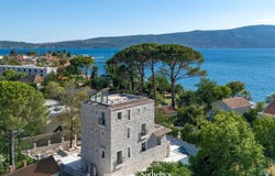 Tivat, Tivat Municipality 82000