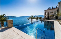 Tivat, Tivat Municipality 82000