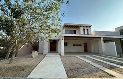 Maple, 5, Parque Central, Yucatan 97305