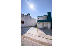 Calle Juan B. Zalazar No. 27, Fracc. Villas El Parador, Col. Rubén Mora, C.P. 39070, Chilp 27, Villa Moderna, Chilpancingo de los Bravo, Guerrero, Chilpancingo de los Bravo, Guerrero 39070