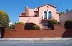 CASA EN VENTA A UNA CUADRA DE AV. JUAREZ CON HISTORIA Y GRAN PRESENCIA, Santiago, Puebla, Puebla, Puebla, Puebla 72410