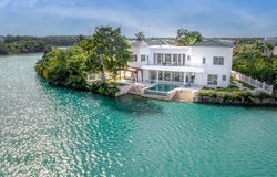 Puerto Rico, 16, Lagos del Sol, Quintana Roo 77567