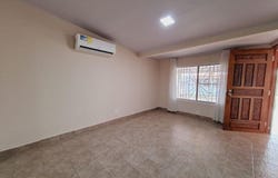 URBANIZACIÓN LAS ACACIAS, CALLE 8 A unit: 68, Panamá, Panamá