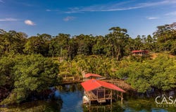 Tierra Oscura, Tierra Oscura, Bocas del Toro Province