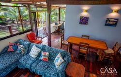 Tierra Oscura, Tierra Oscura, Bocas del Toro Province