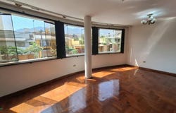 Jr. Alameda de los Virreyes 324, La Molina, Lima, Lima, Lima, Lima