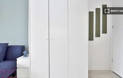 lodz, Łódź Voivodeship 93-588
