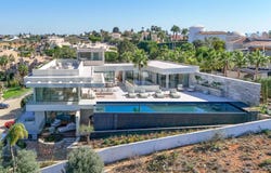 Ferragudo, Algarve 8400