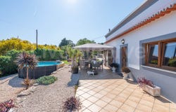 Budens, Algarve 8650