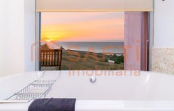 Nazaré, Leiria 2450