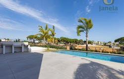 Quarteira, Algarve 8125-507