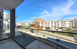 Faro, Algarve 8365-184