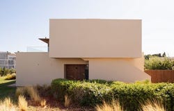 Lagoa, Faro 8400