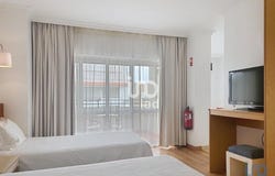 Portimão, Algarve 8500