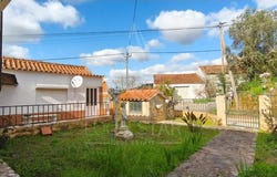 Alvorninha, Leiria 2500