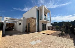 Foz Do Arelho, Leiria 2500