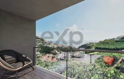 Rua João Ricardo Ferreira César, 56, Câmara de Lobos, Madeira 9300-002
