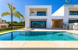 Quarteira, Algarve 8125-507