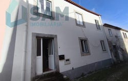 Dois Portos, Lisbon 2565