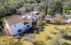 Quelfes, Algarve 8700