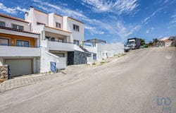 Vestiaria, Leiria 2460