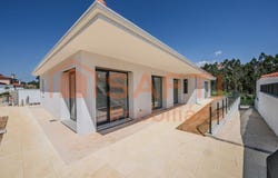 Milagres, Leiria 2415