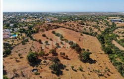 Quelfes, Algarve 8700
