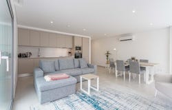 Nazaré, Leiria 2450