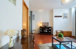 Rua Cândido dos Reis, Vila Nova de Gaia, Porto District 4400-073