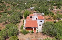 Quelfes, Algarve 8700