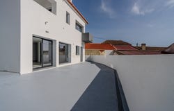 A Dos Cunhados e Maceira, Lisbon