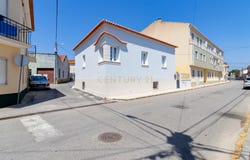 Valado dos Frades, Leiria District